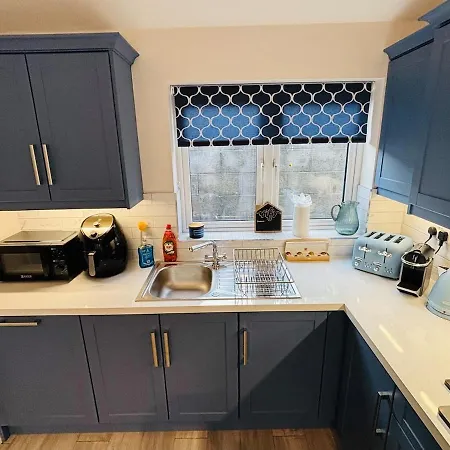 The - A Away From Home, With Private & Secluded Sauna Access * Killaloe