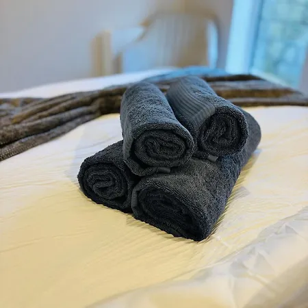 The - A Away From Home, With Private & Secluded Sauna Access