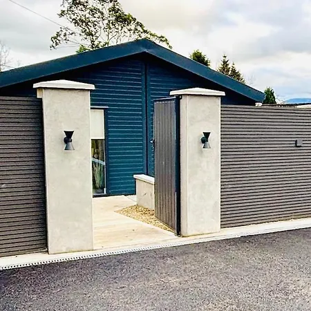 The - A Away From Home, With Private & Secluded Sauna Access