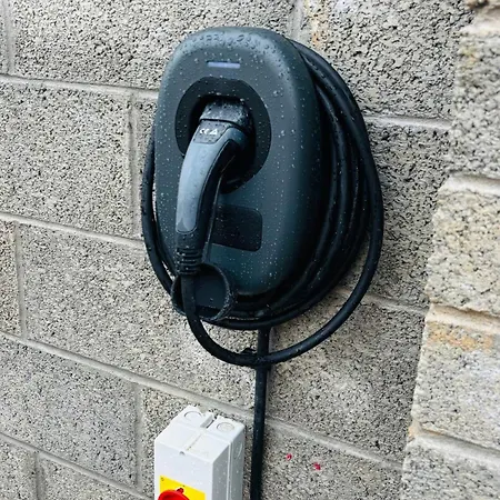 The - A Away From Home, With Private & Secluded Sauna Access *