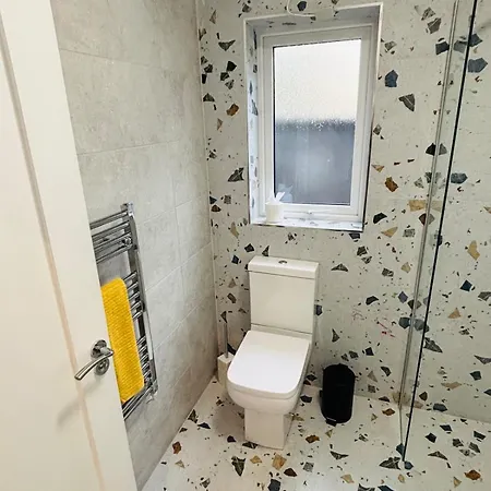 The - A Away From Home, With Private & Secluded Sauna Access * Killaloe