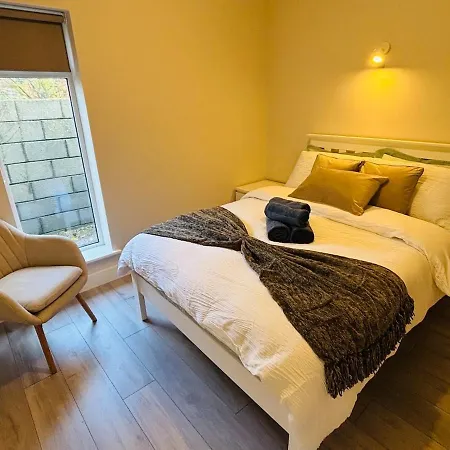 Holiday home The - A Away From Home, With Private & Secluded Sauna Access Killaloe