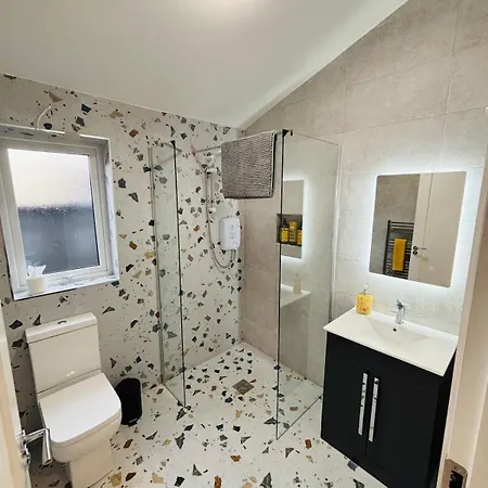 The - A Away From Home, With Private & Secluded Sauna Access Σπίτι διακοπών