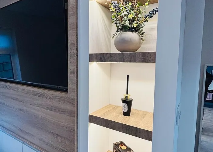 The - A Away From Home, With Private & Secluded Sauna Access בית נופש