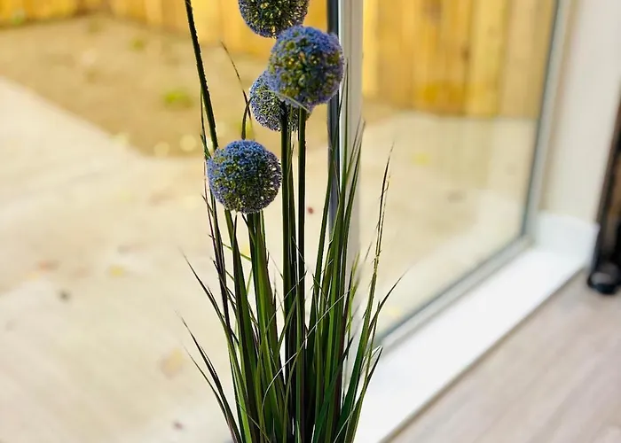 The - A Away From Home, With Private & Secluded Sauna Access *