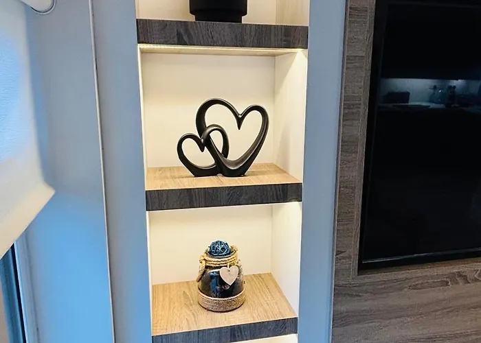 The - A Away From Home, With Private & Secluded Sauna Access * קילאלו