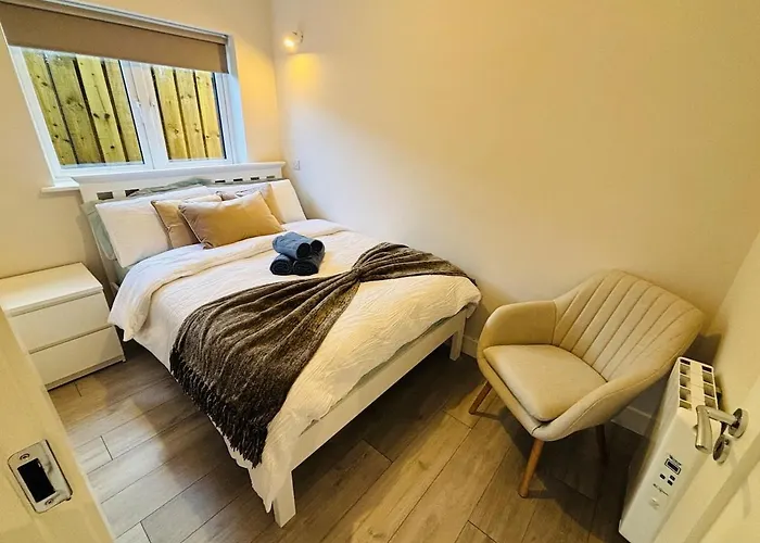 The - A Away From Home, With Private & Secluded Sauna Access קילאלו