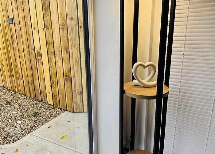 The - A Away From Home, With Private & Secluded Sauna Access