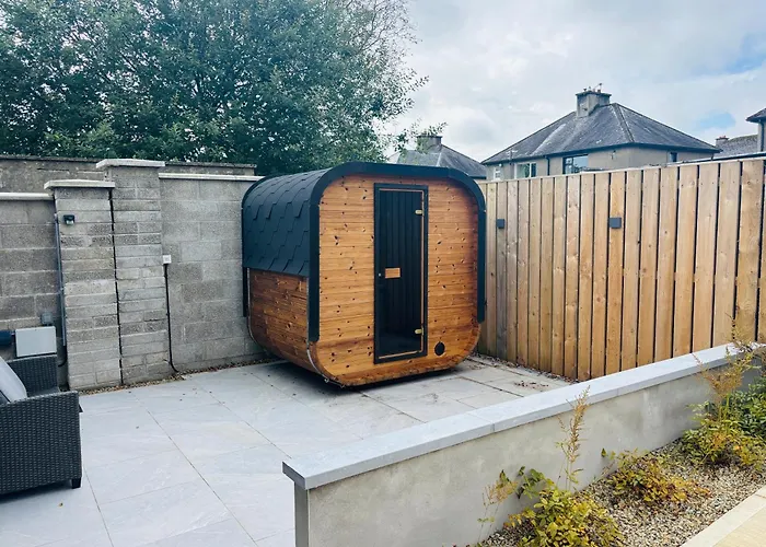 The - A Away From Home, With Private & Secluded Sauna Access * קילאלו